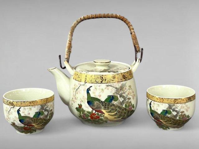 Vintage Satsuma Tea Set Peacock Motif, Gold Gilt, Teapot & Cups Vintage Satsuma Tea Set Peacock Motif, Gold Gilt, Teapot & Cups