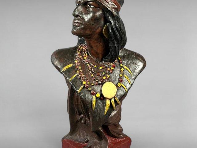 Early 20th-Century Hiawatha Bust, Wood & Plaster Early 20th-Century Hiawatha Bust, Wood & Plaster
